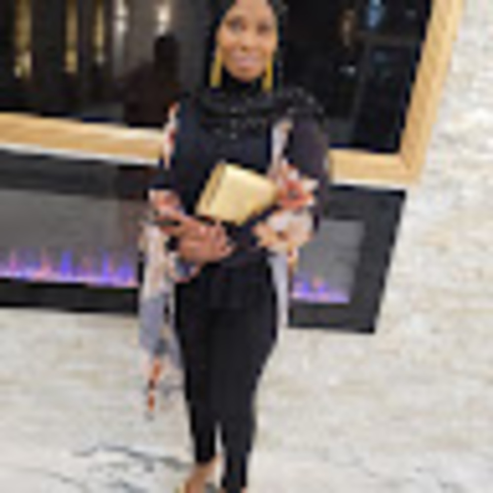 Meet your Posher, Sakinah
